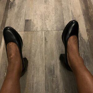 Women's high-heeled shoes